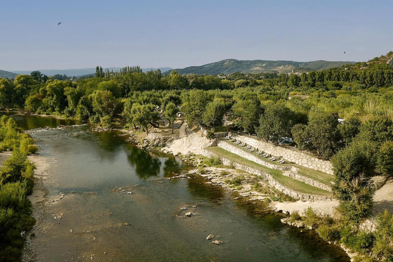 Rives D'Arc Otel Vallon-Pont-dʼArc Dış mekan fotoğraf